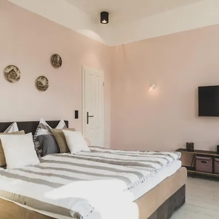 Logierhaus M Apartment *