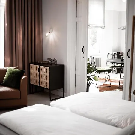 Logierhaus M * 이젠스